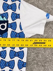 Nike Kevin Durant Nets Bow Tie T-Shirt Size Large Short Sleeve White