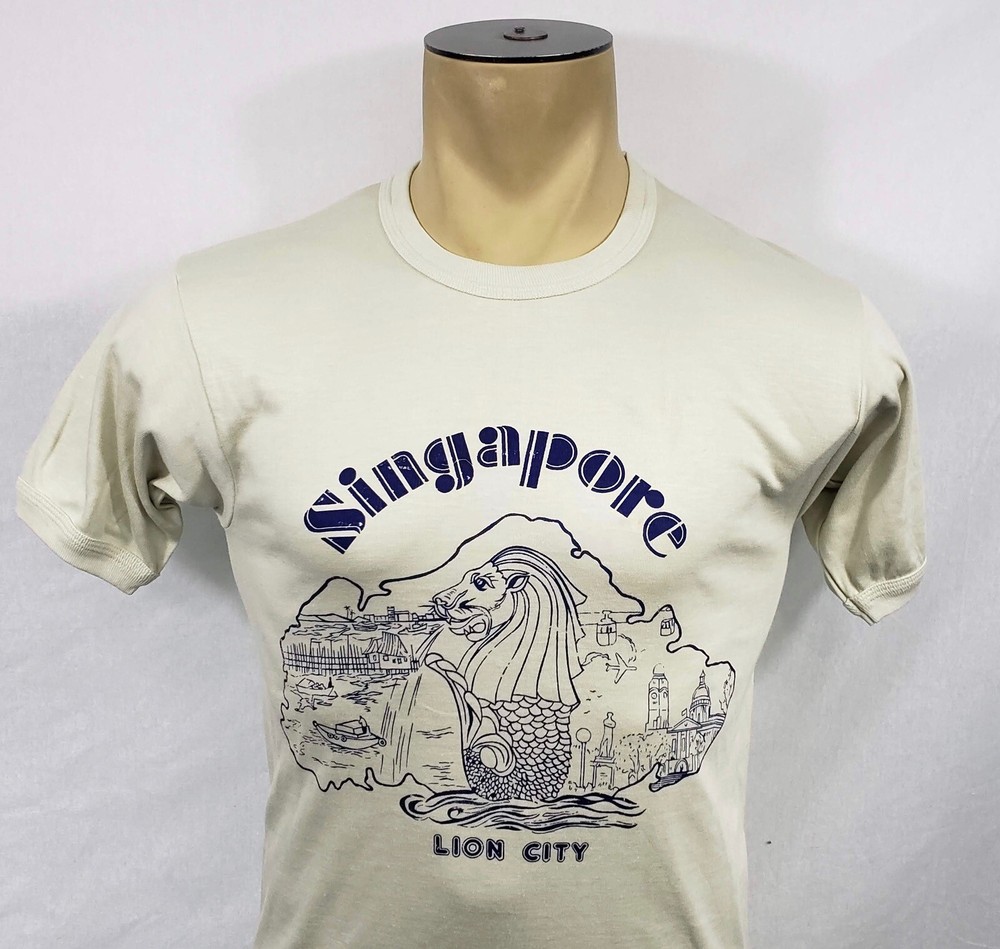 Vtg 80s Singapore Lion City beige cotton/rayon travel t-shirt size XS