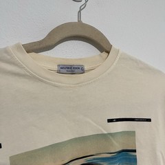 Aelfric Eden Short Sleeve Y2K Blur Girl Apricot Graphic Tee T-Shirt Size Large