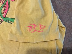 Vintage 1990s HOT TUNA AUSTRALIA Bright Yellow Surf Tee Shirt – Size L 42-44