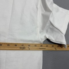 Vintage Gray Wolf Shirt Men’s Medium White 90s Wolves Nature Animals Outdoors
