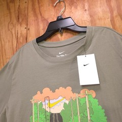 Nike T-shirt Mens Sage Green No Finish Line Tshirt Men’s Nike Large HJ3678-320