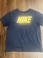 Nike Men’s Navy Logo Graphic Crew Neck Short Sleeve Cotton Blend Tee XL SKU 133