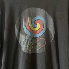 Olympic Museum Collection LS Tee L Black Seoul 1988 Swirl Rings Retro Graphic