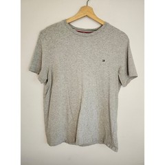 Tommy Hilfiger Men’s Small Gray Flag Logo Cotton T-Shirt 100%cotton