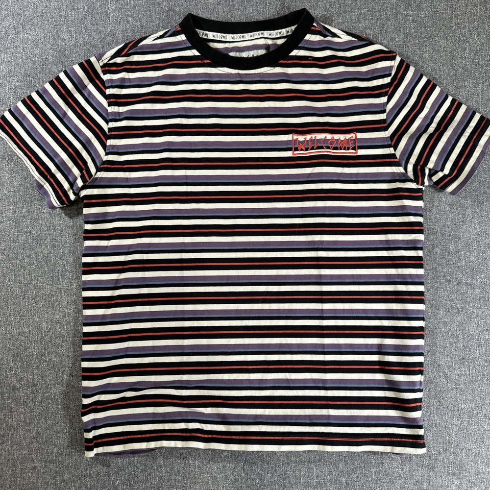 Welcome Striped T Shirt Mens Medium Purple Black Streetwear Graphic Tee