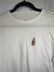 Riot Society White 40 oz Malt Liquor Front Graphic T Shirt, Men’s Size Medium