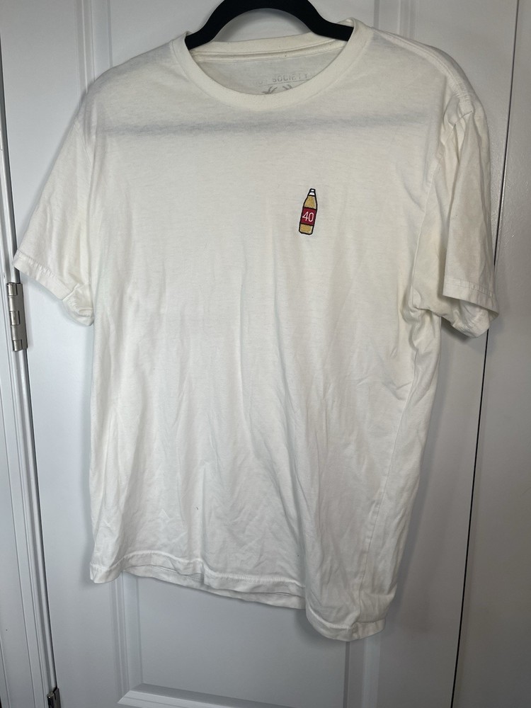 Riot Society White 40 oz Malt Liquor Front Graphic T Shirt, Men’s Size Medium