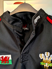 Wales Rugby Shirt Mens Small (measurements inc) Black Cymru Welsh