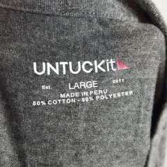 UNTUCKit Gray Breathable Lightweight Size L Moisture Wicking Athletic T Shirt
