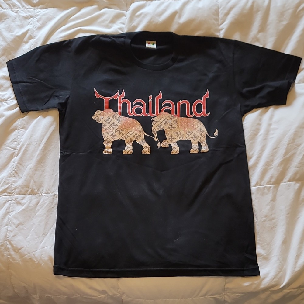 Colour Takingness Elephant Graphic Print Black Cotton Men’s T-Shirt Size I