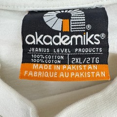 Akademiks Love Is A Trap T-Shirt Cotton Crew Grunge Streetwear Skater Stained