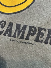 Vintage 2001 Y2K Happy Camper Smiley Face Jim Olive Green Graphic T-Shirt Sz. L