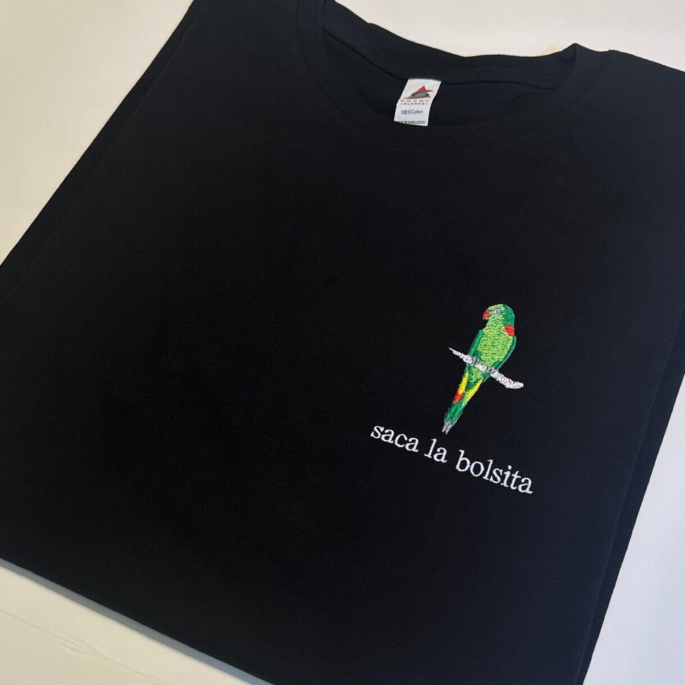 Saca La Bolsita Perico Pericicaso Shirt Stitched Embroidered T-Shirt