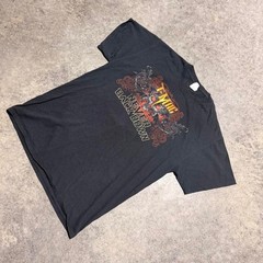 Gildan Men’s Black and Grey T-shirt