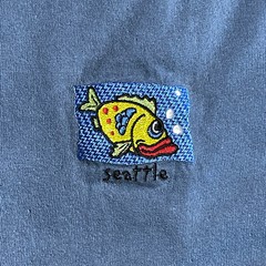 Vintage Seattle Washington Embroidered Tee Size Medium Anvil Blue Fish Y2K