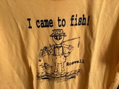2004 Roswell New Mexico FISHING ALIEN Yellow GILDAN Graphic Funny T-shirt SZ L