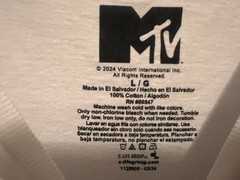MUSIC TELEVISION MENS SCREEN PRINTED FRONT T-SHIRT SIZE L NEW