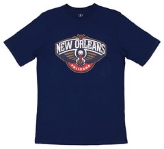 FISLL NBA Men’s New Orleans Pelicans Team Color, Name and Logo Premium T-Shirt