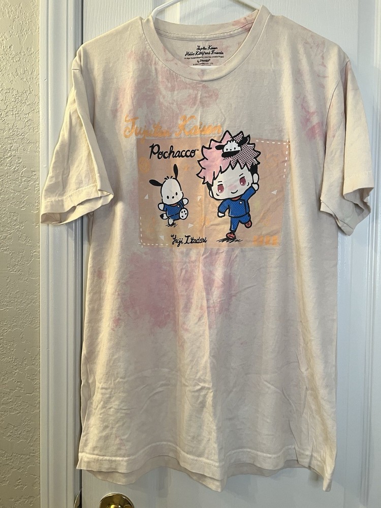 Jujutsu Kaisen x Hello Kitty Shirt Pochacco Yuji Bioworld Sanrio Crunchyroll, L