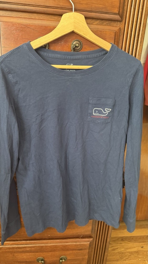 Vineyard Vines Happy Holidays 2016 Whale Graphic Pocket Long Sleeve Tee S
