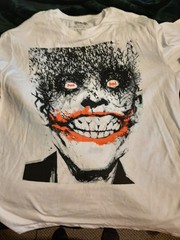 New Mad Engine Batman The Joker Tshirt Size S(34-36)