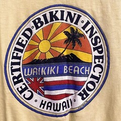 Vintage 70s Waikiki Beach Bikini Inspector Graphic T Shirt Yellow Mens Small S