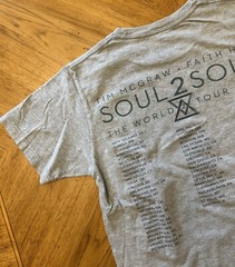 Tim Mcgraw Faith Hill Tshirt Men’s Size Small Soul 2 Soul World Tour 2017