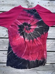 Deathwish Men’s L Red Black Tie-Dye Crew Neck 3/4 Sleeve Raglan Knit T-Shirt