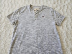 HOLLISTER Mens Textured Boucle Short Sleeve Henley Marled Gray S