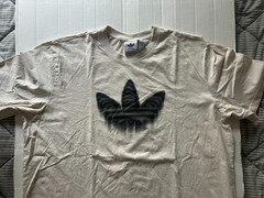 ADIDAS TREFOIL SIZE XL OFFWHITE OR CREAM SHORT SLEEVE T-SHIRT.SEE DESCRIPTION