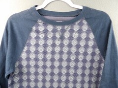Mossimo Mens Size S 3/4 Sleeve T Shirt 100% Cotton Blue Geometric Pattern