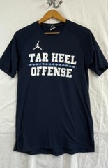 Jordan North Carolina Tar Heel Offense Dont Blink Basketball T Shirt Small