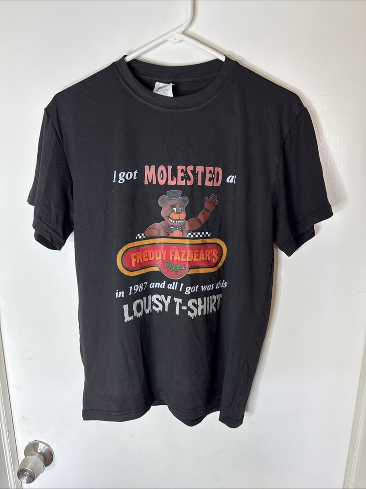 Five Nights At Freddy’s Short Sleeve Shirt Medium FNAF Adult Shocking Funny