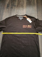 Free Planet Men’s Graphic Logo T-Shirt Brown Cotton Knit Crew Relaxed Fit M