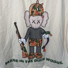 24.7 Hunt Co Made In The Duck Woods KAWS Box Fit Duck T Shirt Small 2F.7