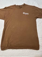 Tee Luv Men’s Size M T-Shirt Coors Banquet Team Rodeo Tan