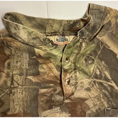 VTG RedHead Advantage Timber Camo Henley XL Thrashed Distressed Hunting Shirt