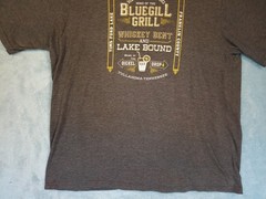 District Made Mens Gray Graphic Short Sleeve T-Shirt Bluegill Grill Whiskey XL