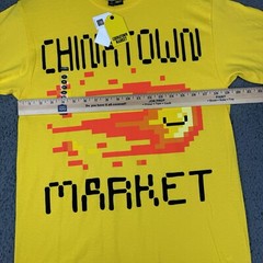 Chinatown Market T-Shirt Smiley Original Size Medium Yellow Fireball Crew Neck