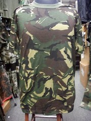 WOODLAND Camouflage Camo ARMY TSHIRT MENS Short Sleeve T-Shirt MADE IN USA S-M