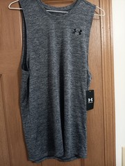 NWT UNDER ARMOUR MEN’S UA TECH TANK TOP ATHLETIC TRAINING SIZE SMALL,,LOOK…