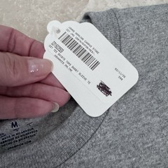 Johns Hopkins Size Medium Champion Brand Gray T-shirt JH University 150 Years