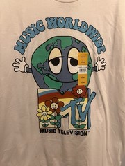 MUSIC TELEVISION MENS SCREEN PRINTED FRONT T-SHIRT SIZE L NEW