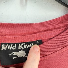 Wild Kiwi Tshirt Men Large Red New Zealand 100% Cotton Short Sleeve Pullover Tee