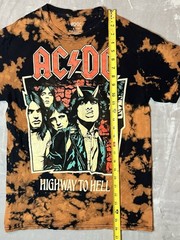 AC/DC Highway To Hell Heavy Metal Rock T-Shirt Black Bleach Wash Sz Small Youth