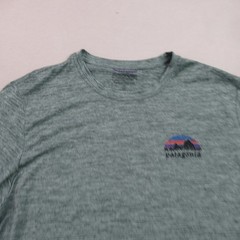 Patagonia Shirt Mens Small Long Sleeve Crew Neck Green Outdoor Lightweight