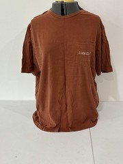 George Rusty’s Beach Cooler Graphic Tee 2XL Burnt Orange Woodie Wagon Pocket
