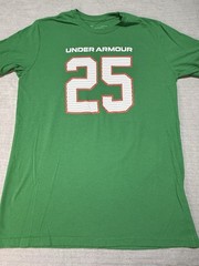 Under Armour Claus 25 Graphic Jersey Style Christmas T-Shirt Men’s Green Tee M