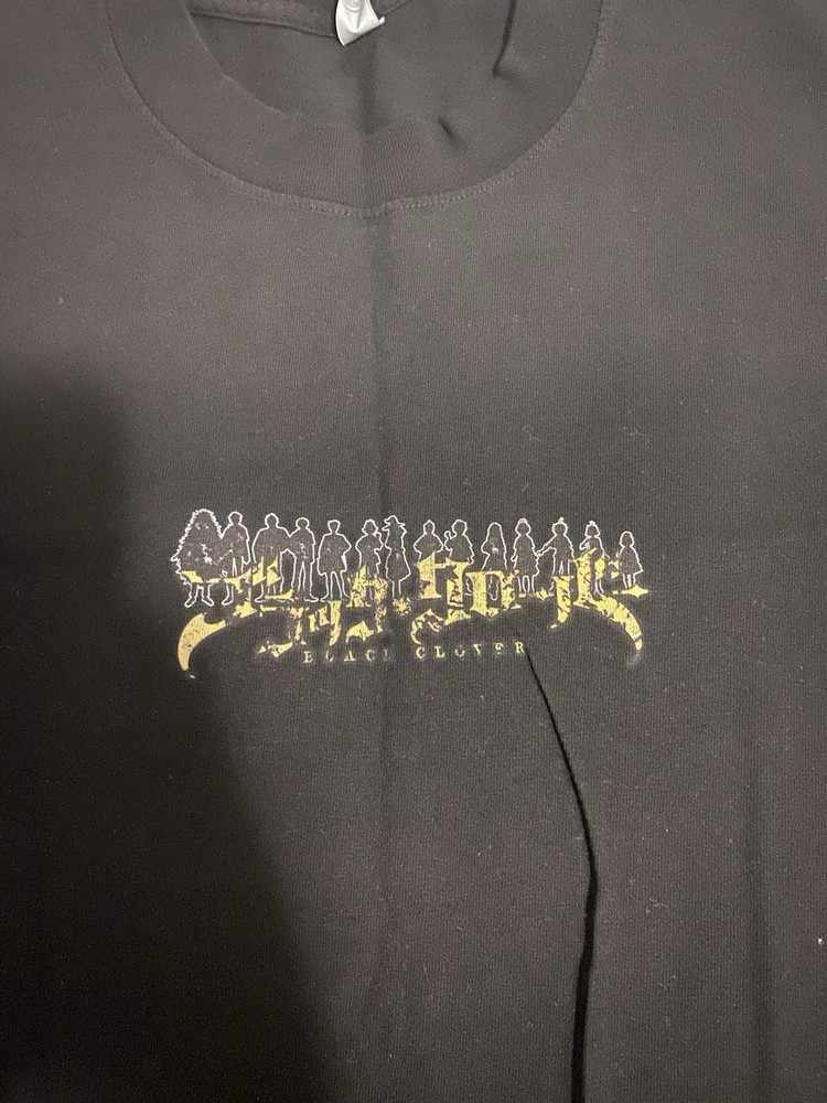 Black Clover, Black Bulls Roster, Heavy T Shirt, Size L! New without Tags!
